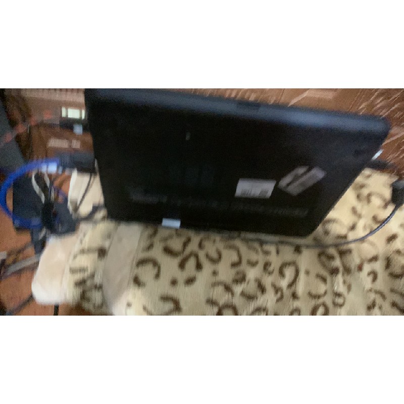 Laptop Hp Ram6g, ssd128 chip co i5 15371