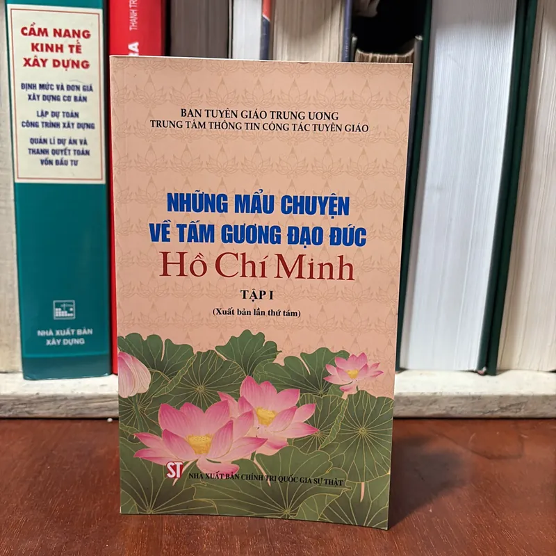 II Sách Lịch Sử: Những Mẫu Chuyện Về Tấm Gương Đạo Đức Hồ Chí Minh (2 Tập) - 2024 722827