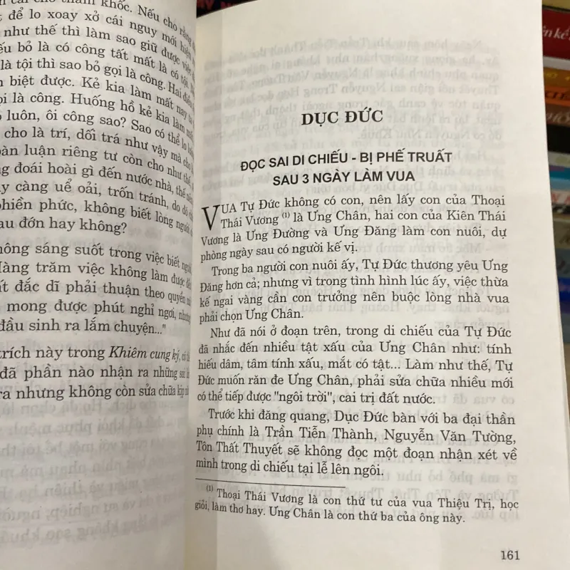 CÁC ĐỜI VUA CHÚA NHÀ NGUYỄN - CHÍN CHÚA, MƯỜI BA VUA (XB 2006) 749340