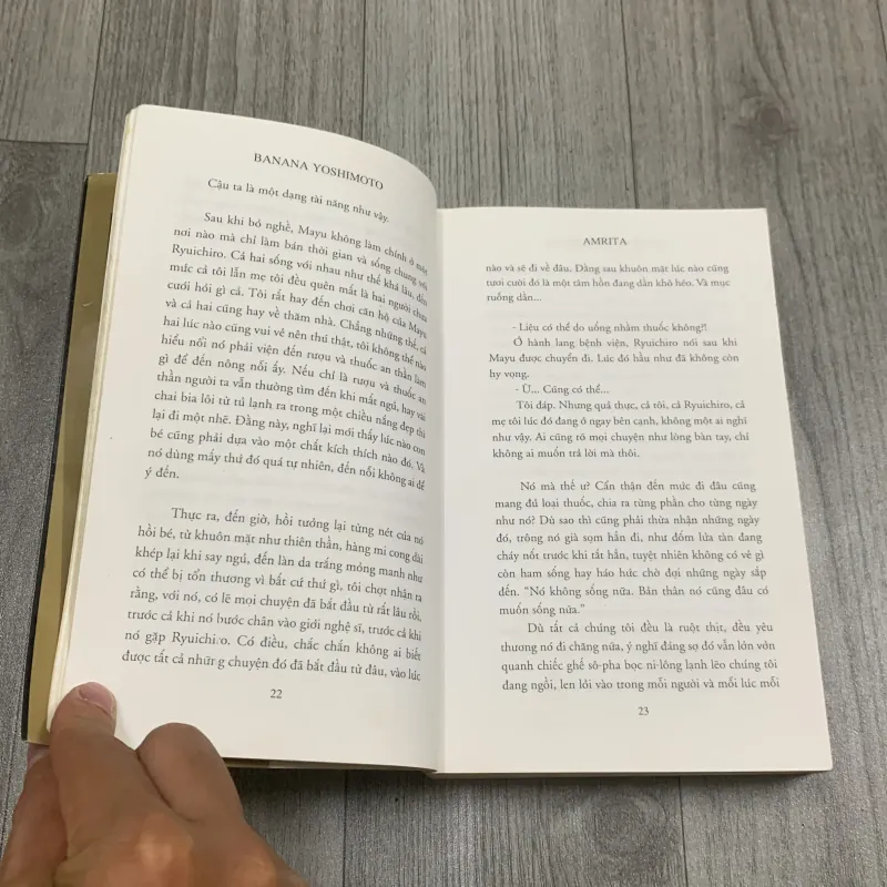 Amrita - banana yoshimoto. 1a2 989528