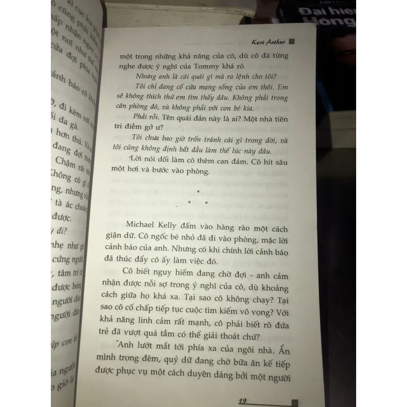 Khiêu vũ với quỷ - Keri Arthur 1023783