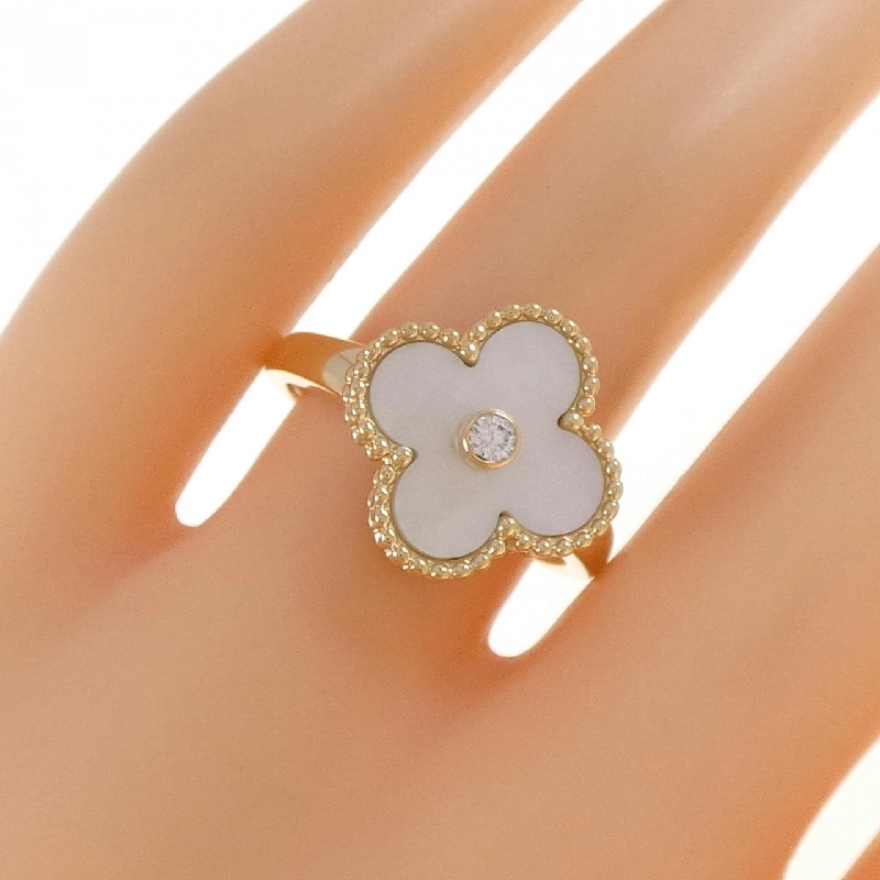 Nhẫn Vintage Alhambra Van Cleef & Arpels 665307