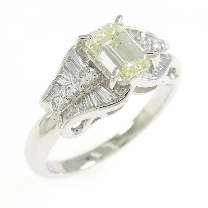 Nhẫn kim cương PT900 0.742CT 670401