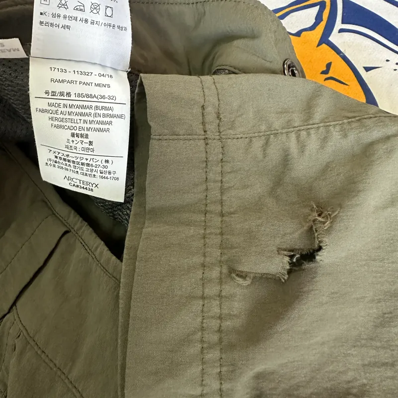 Quần thể thao 973204