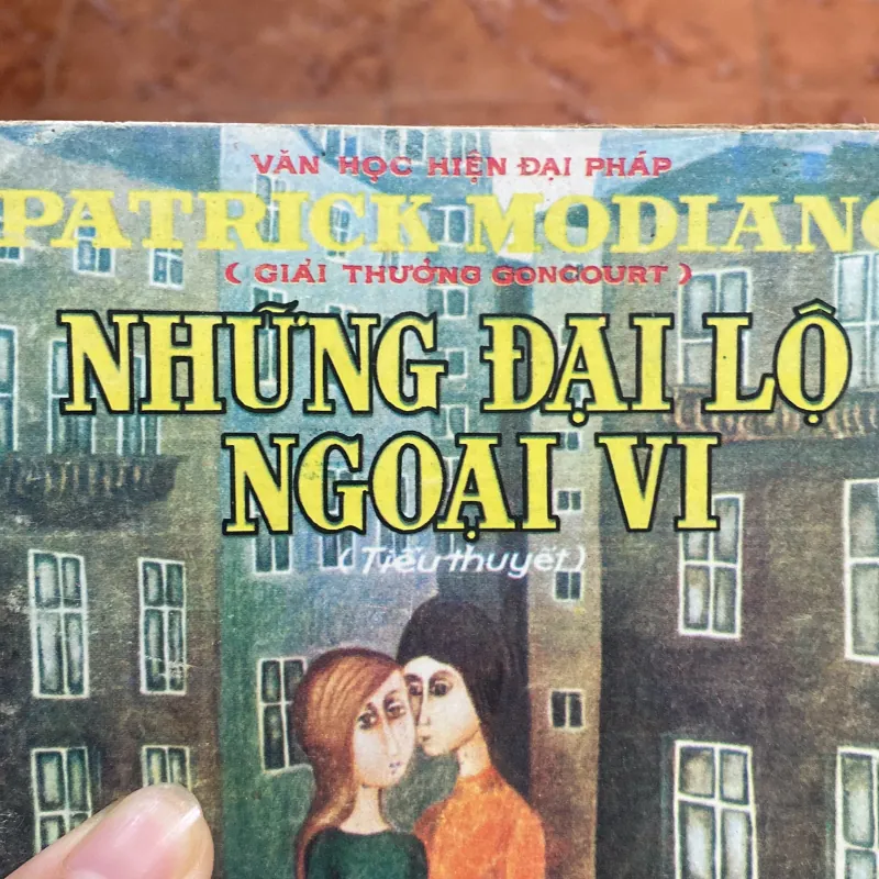 Những đại lộ ngoại vi - Patrick Modiano - Dương Tường dịch 960199