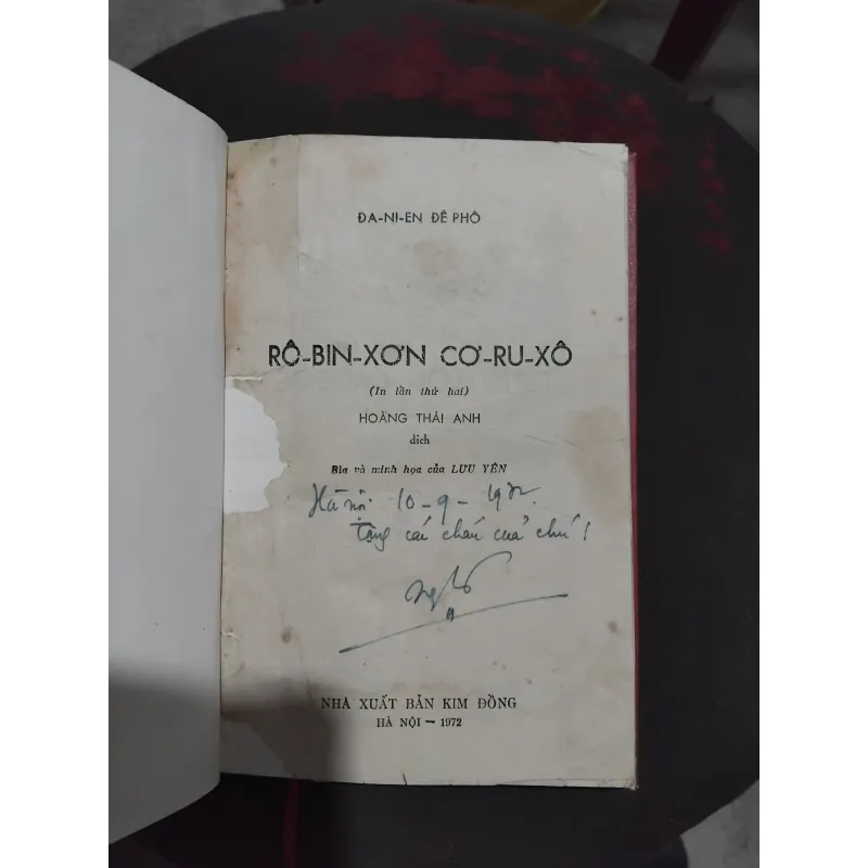 Robinson Crusoe của Daniel Defoe 974356