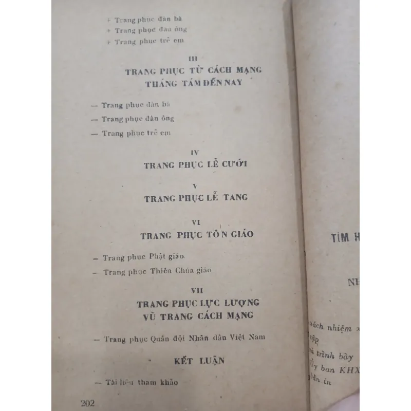 TÌM HIỂU TRANG PHỤC VIỆT NAM (DÂN TỘC VIỆT) - ĐOÀN THỊ TÌNH 1036943