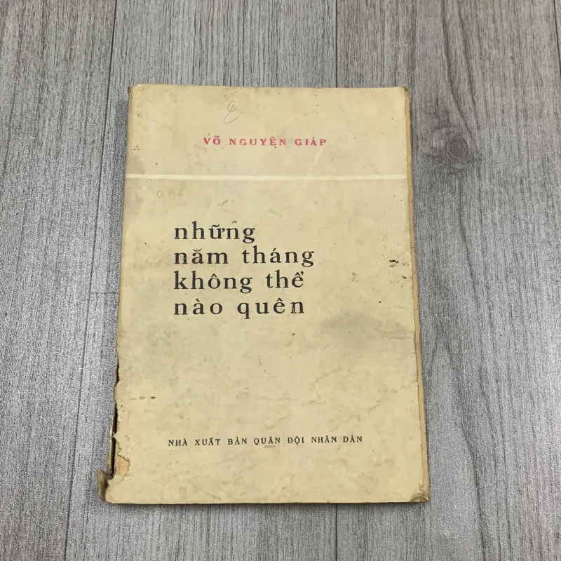 Những năm tháng không thể nào quên - võ nguyên giáp. 10a2 1025757