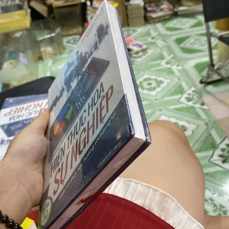 Hiện thực hóa sự nghiệp bìa cứng  753590