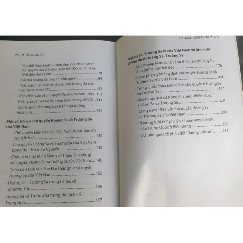 Tổ Quốc Nơi Đảo Xa - Nhà xuất bản Văn hóa- Văn nghệ 698119