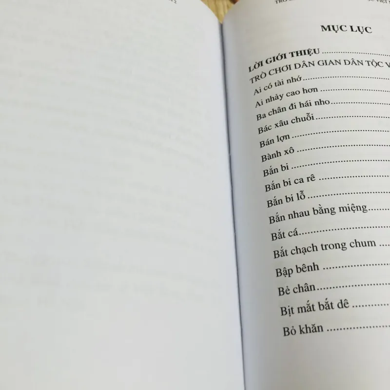 TRÒ CHƠI DÂN GIAN CÁC DÂN TỘC VIỆT NAM (Quyển 1 + 2) 929412