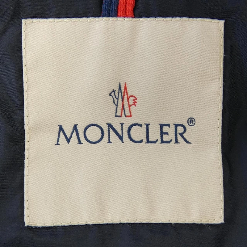 Áo khoác lông vũ MONCLER 635250