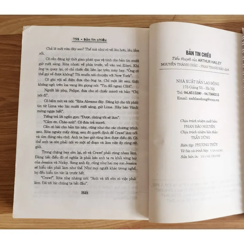 Tiểu thuyết Mỹ của nhà văn Arthur Hailey: BẢN TIN CHIỀU 716973