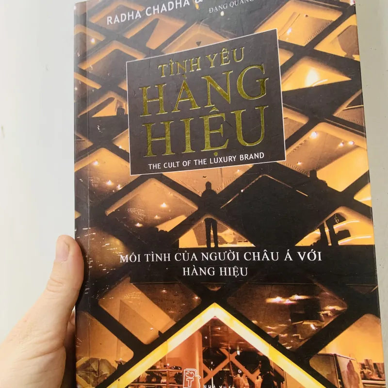 Tình yêu với hàng hiệu  797956