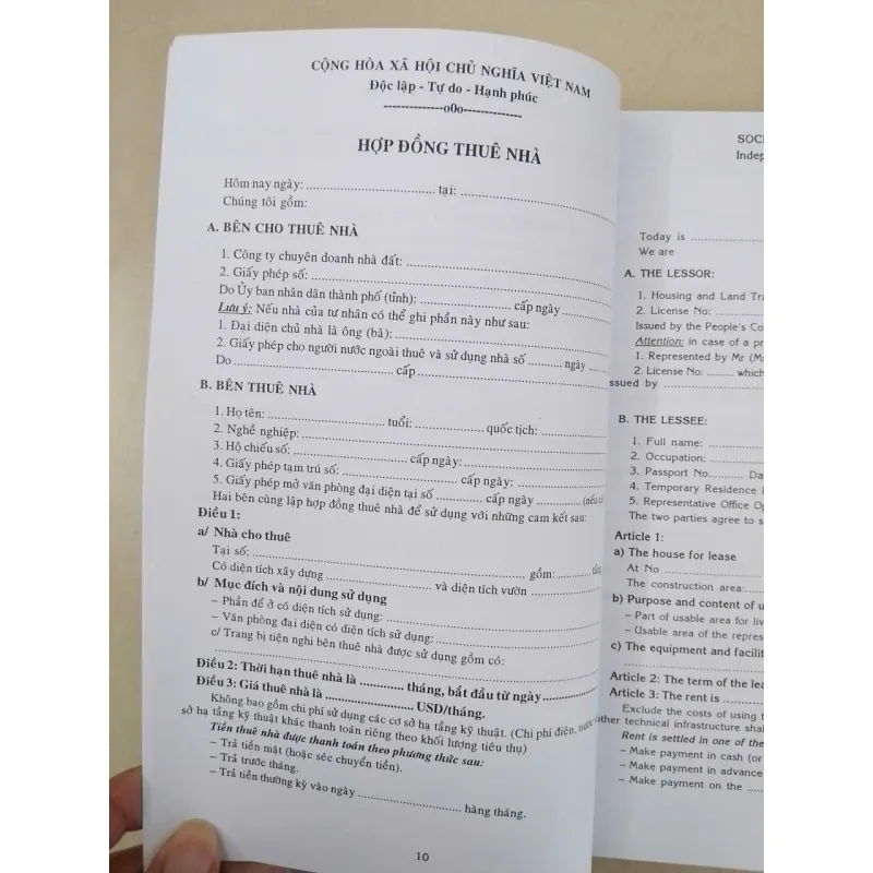 Hướng dẫn Biên soạn và Dịch thuật 100 mẫu hợp đồng Kinh tế Việt -Anh 674293