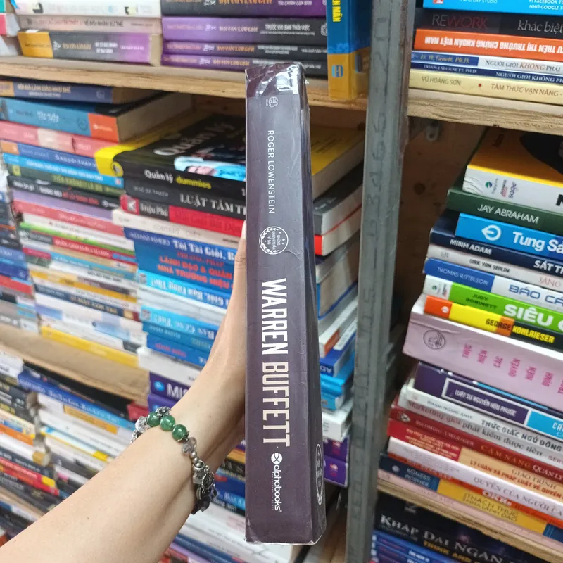 Quá Trình Hình Thành Một Nhà Tư Bản Mỹ- Warren Buffett 715044