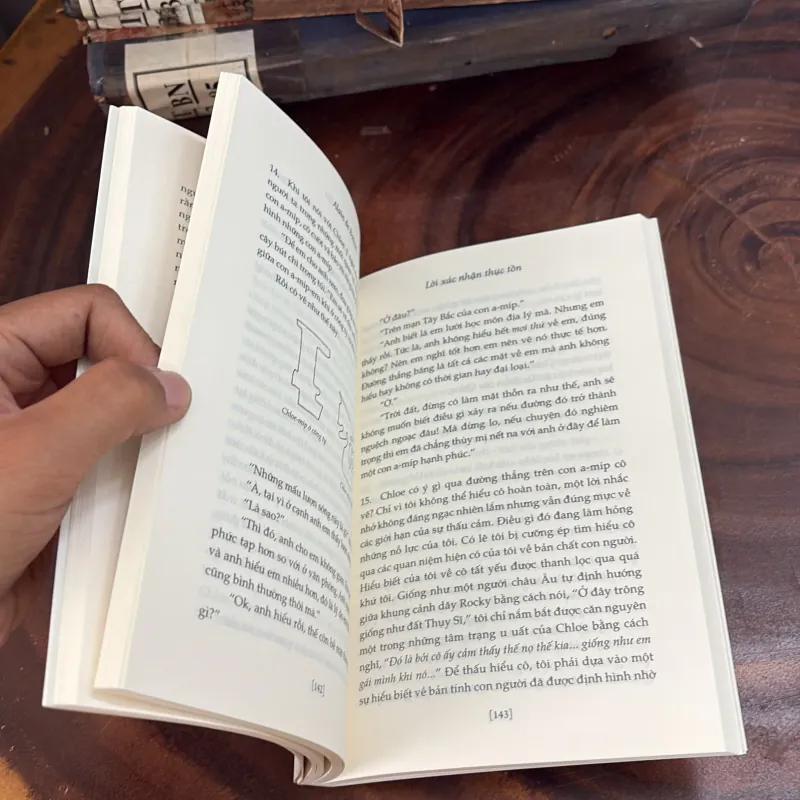 Alain De Botton - Luận Về Yêu & Proust Có Thể Thay Đổi Cuộc Đời Của Bạn Như Thế Nào - 2018 1039313