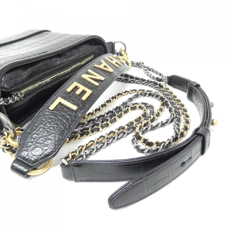 Túi xách vai Chanel Gabriel Line AS0865 608564