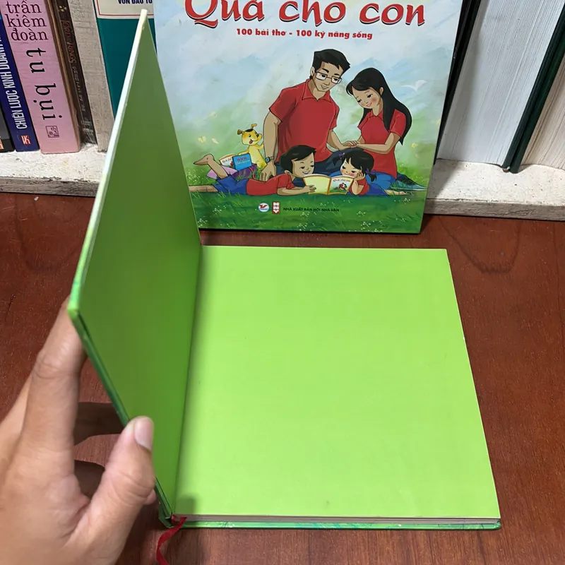 II Sách Thiếu Nhi: Quà Cho Con _ 100 Bài Thơ, 100 Kỹ Năng Sống - Nguyễn Huy Hoàng - 2016 726859