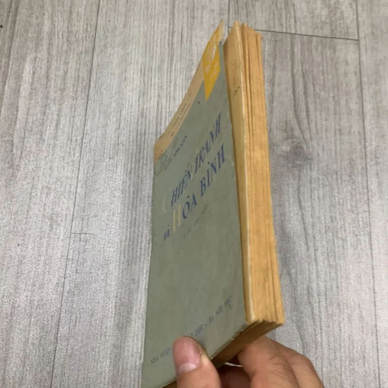 Chiến tranh và hoà bình, tác phẩm chọn lọc dùng trong nhà trường. 10a2 1025744