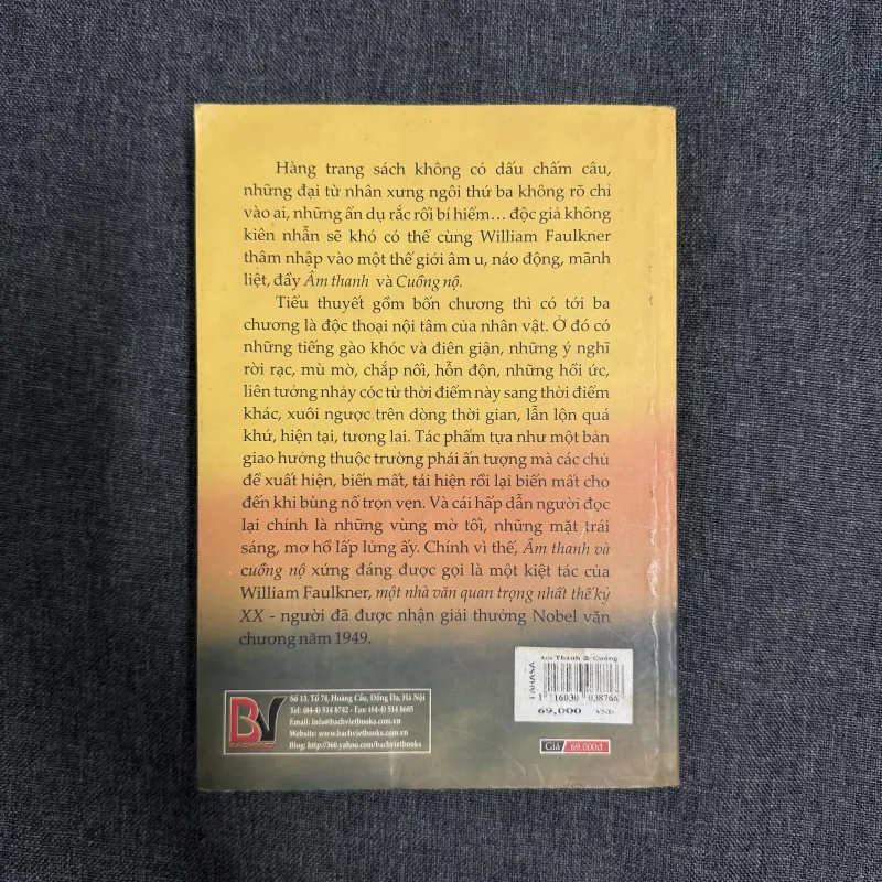 Âm thanh và cuồng nộ - William Faulkner 757404