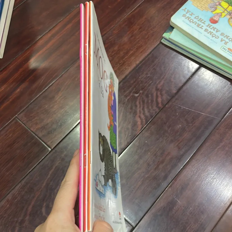 MÈO MOG MẬP 3 quyển : Mog và em bé , giáng sinh của mog , mog và bà : truyện trẻ em 1034647