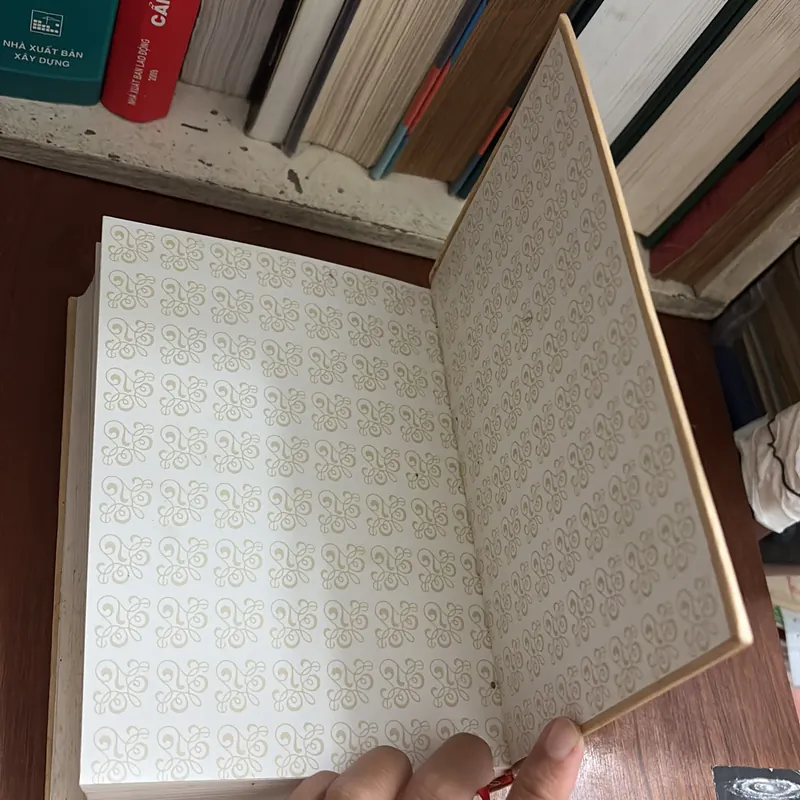 II Văn Học: Đường Vào Thơ _ Truyện Kiều Và Chủ Nghĩa Hiện Thực - Lê Đình Kỵ - 2015 709008