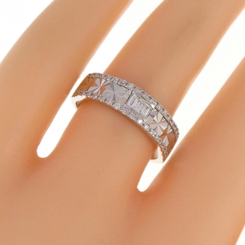 【新品】Nhẫn kim cương PT 0.25CT 673252