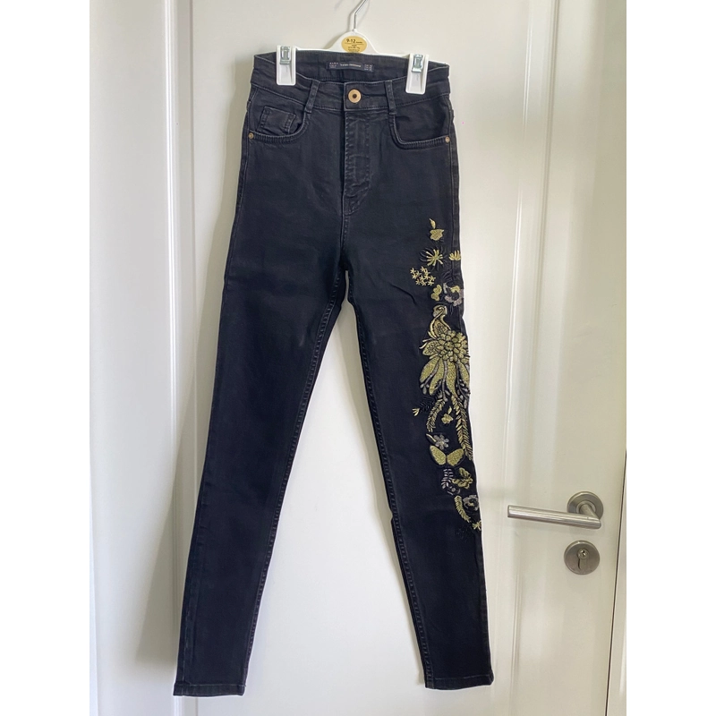 Quần skinny Jean Zara Authentic màu đen size 34  313018