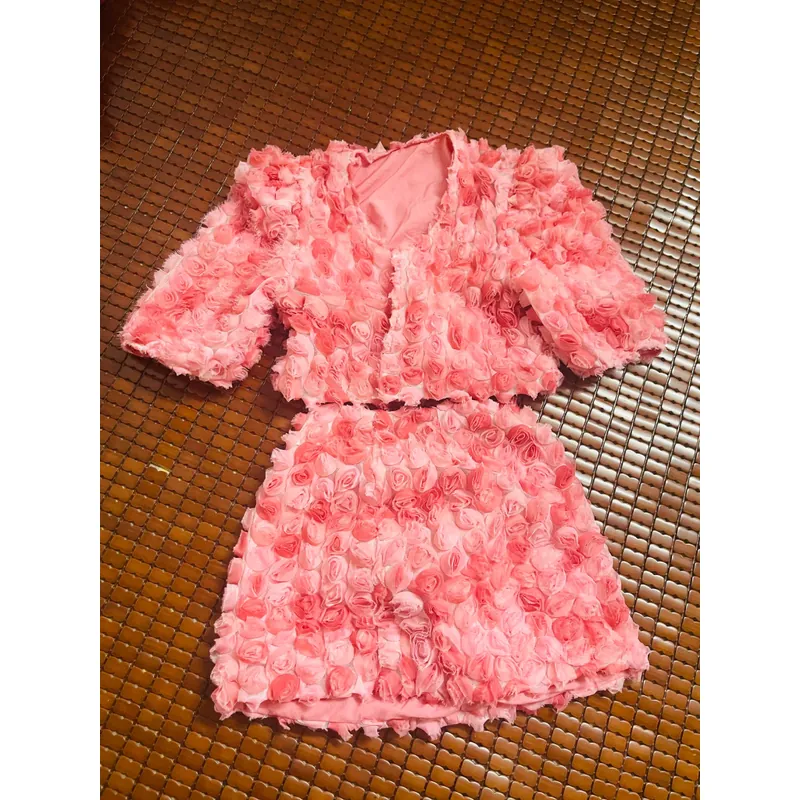 Sét váy hoa hồng size M , quảng châu cao cấp 575594