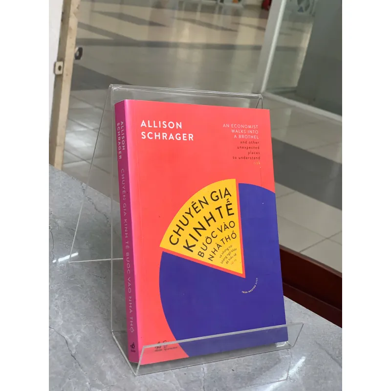 CHUYÊN GIA KINH TẾ BƯỚC VÀO NHÀ THỔ - TRẦN NGUYÊN (NGƯỜI DỊCH) 788219