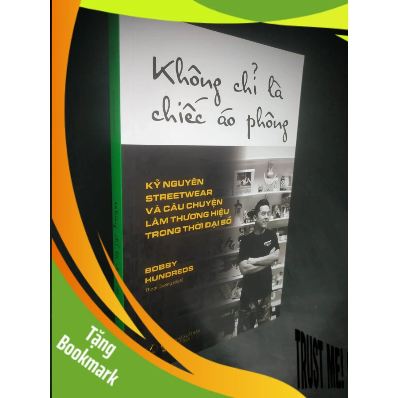 (TẶNG BOOKMARK) Không chỉ là chiếc áo phông mới 90% RBK0303 946116