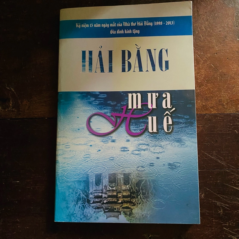 Mưa Huế - Hải Bằng (sách có dấu triện)  360751
