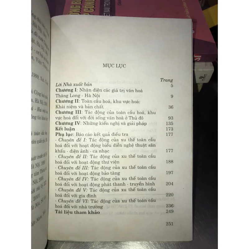 Những tác động của xu thế toàn cầu hoá đối với việc xây dựng và phát triển văn hoá… 712021
