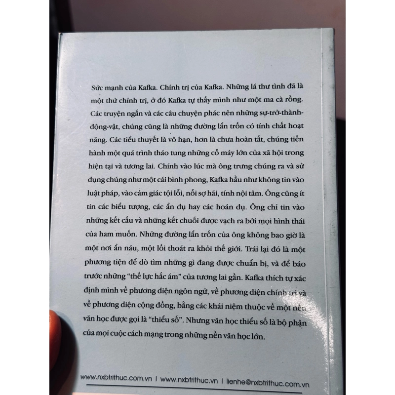 Combo 2 cuốn sách viết về Franz Kafka 503686