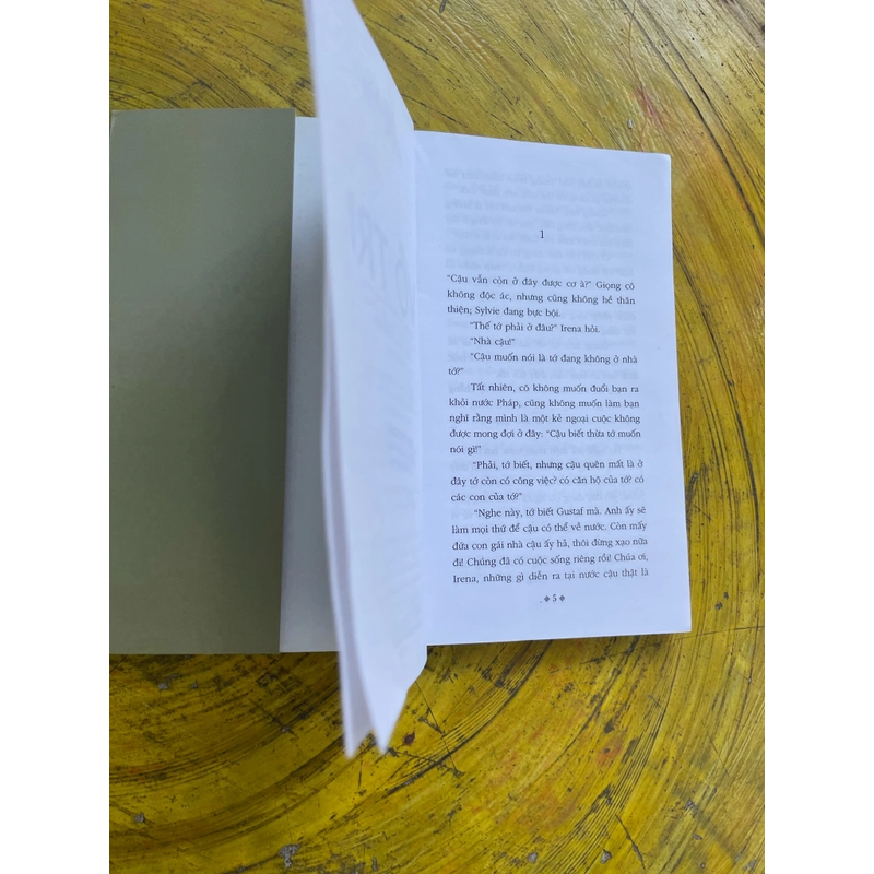 VÔ TRI- MILAN KUNDERA 530829