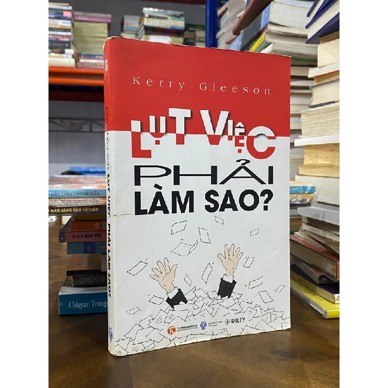 Lụt việc phải làm sao? - Kerry Gleeson 355471