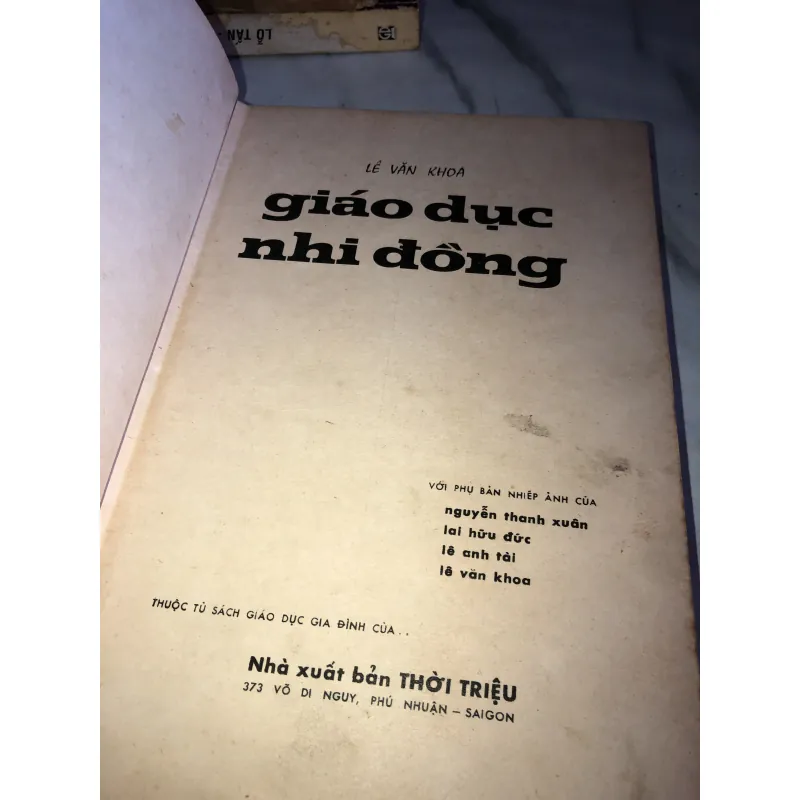 Giáo dục nhi đồng - Lê Văn Khoa  990658
