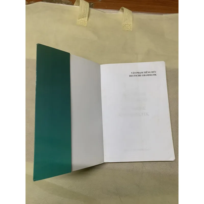 VĂN PHẠM TIẾNG ĐỨC - NGUYỄN THU HƯƠNG- NGUYỄN HỮU ĐOÀN 738989