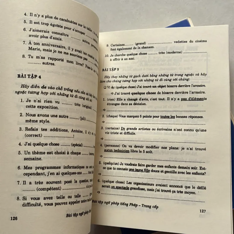 Bài tập ngữ pháp Tiếng Pháp (sơ cấp và trung cấp) 789368