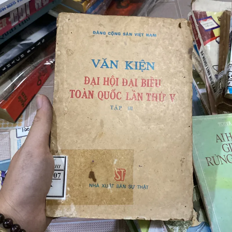 Văn kiện Đại hội đại biểu toàn quốc lần thứ V - Tập III 1011508