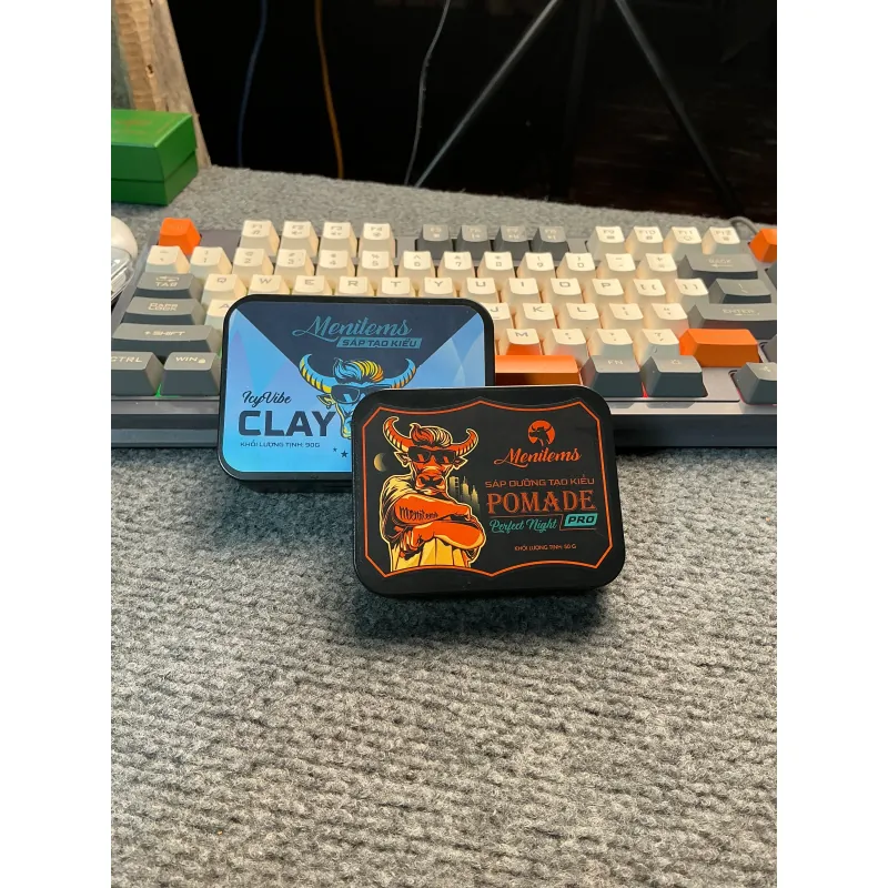 Sáp vuốt tóc của menitems bao giữ nếp, thơm, pass lại ae nào cần vì mình còn mấy hộp nữa 663533