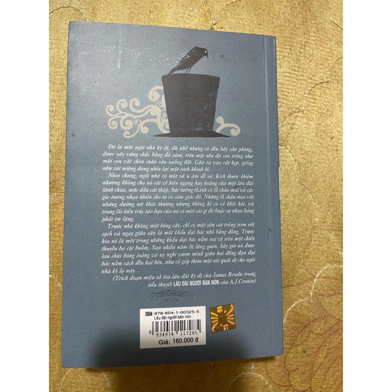 LÂU ĐÀI NGƯỜI BÁN NÓN- A.J CRONIN 474053