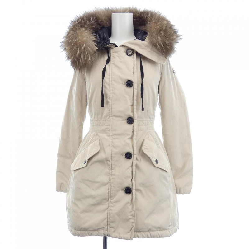 Áo khoác lông vũ MONCLER 642387