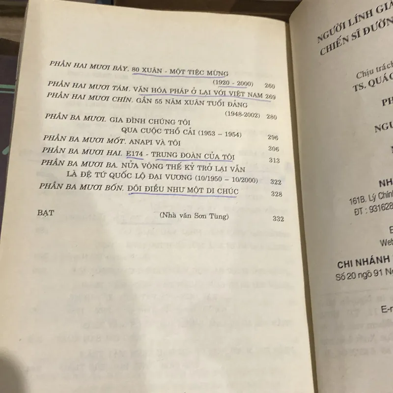 NGƯỜI LÍNH GIÀ ĐẶNG VĂN VIỆT, CHIẾN SĨ ĐƯỜNG SỐ 4 ANH HÙNG (HỒI ỨC), Bản có chữ ký tác giả 689500
