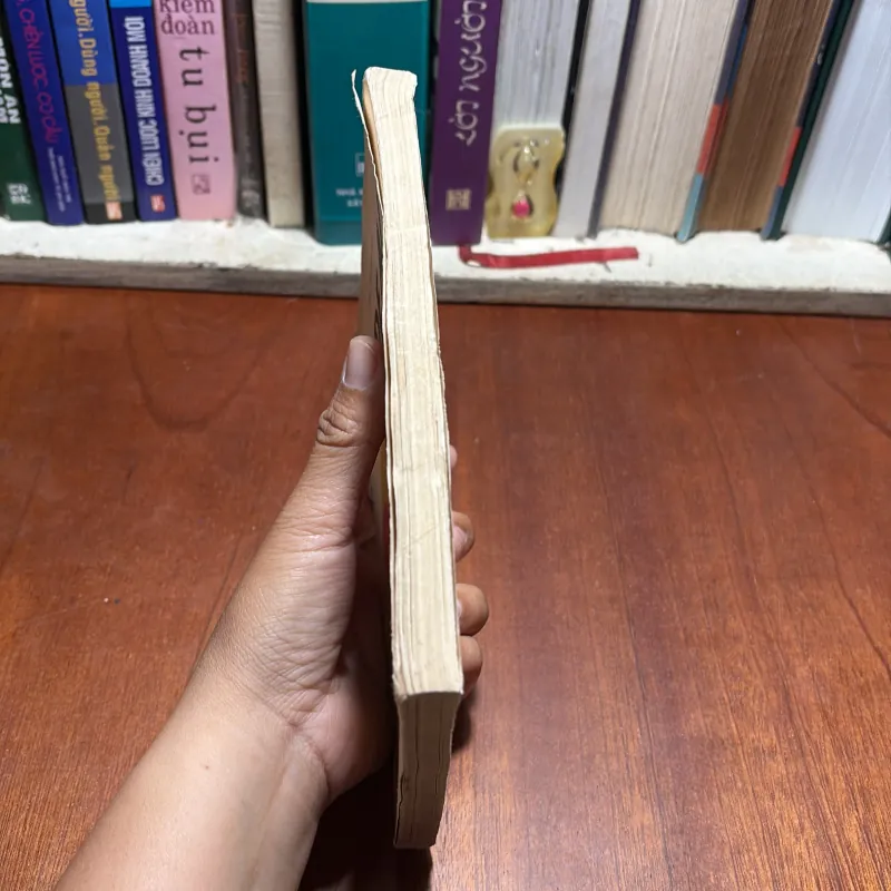 [Sách 8x] - II Truyện Tình Báo: Đen Vỏ Đỏ Lòng (Tập 2) - Mai Thanh Hải - 1988 927341