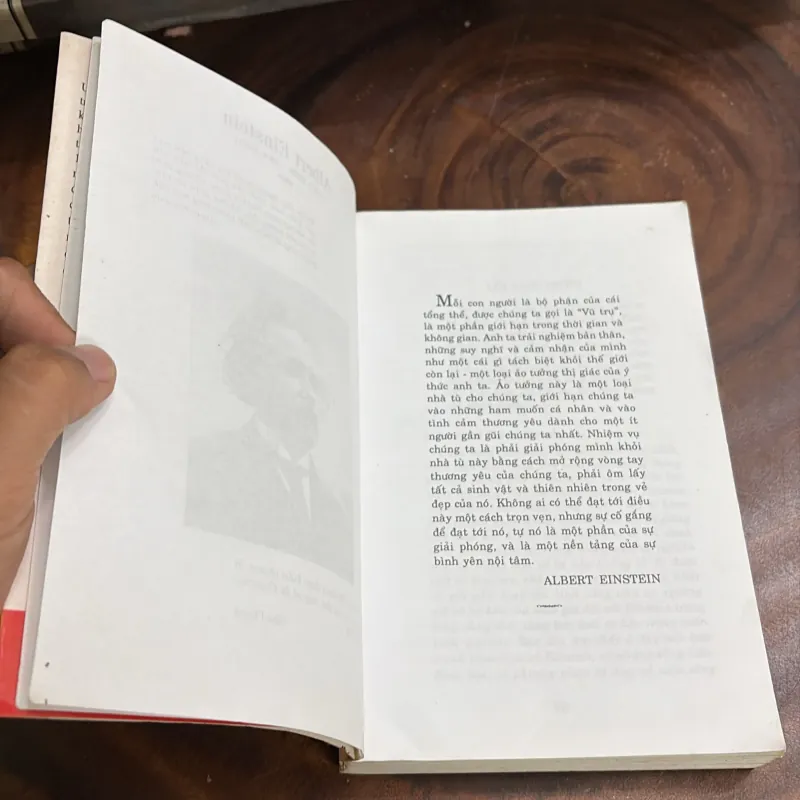 II Tủ Sách Nhân Vật: Einstein - Nguyễn Xuân Xanh - 2007 1039553