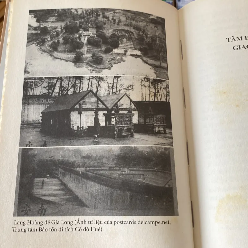 KINH THÀNH HUẾ ĐẦU THẾ KỶ XIX Qua hồi ức của Michel Đức Chaigneau, bản bìa cứng (XB 2016) 760375
