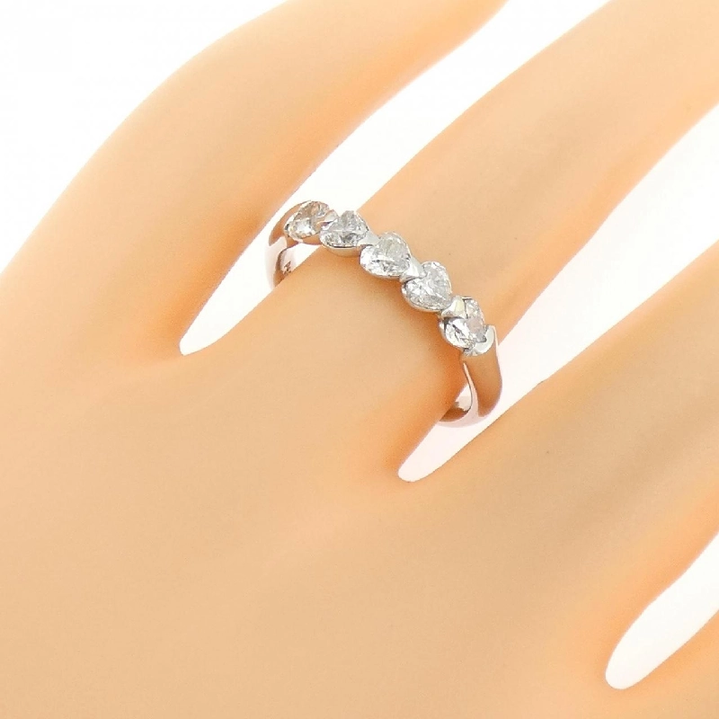 Nhẫn kim cương hình trái tim PT900 0.807CT 667400