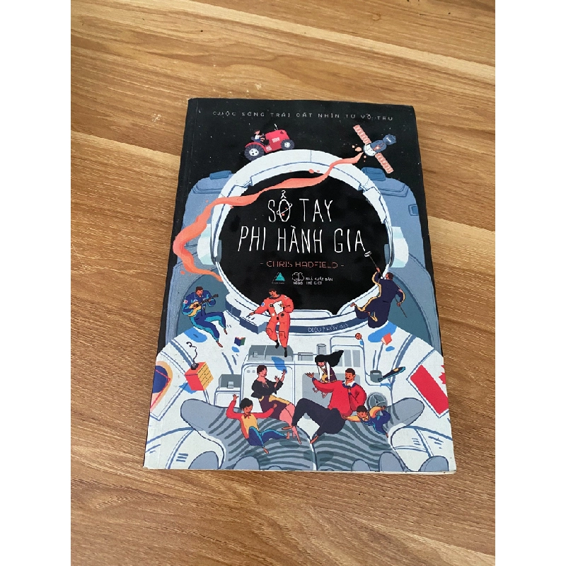 Sổ Tay Phi Hành Gia - Chris Hadfield 538310